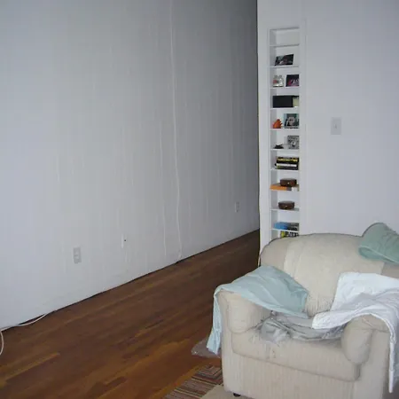 Apartment This Inviting Space Is Ideal For Families Friends Or Small Groups Looking *